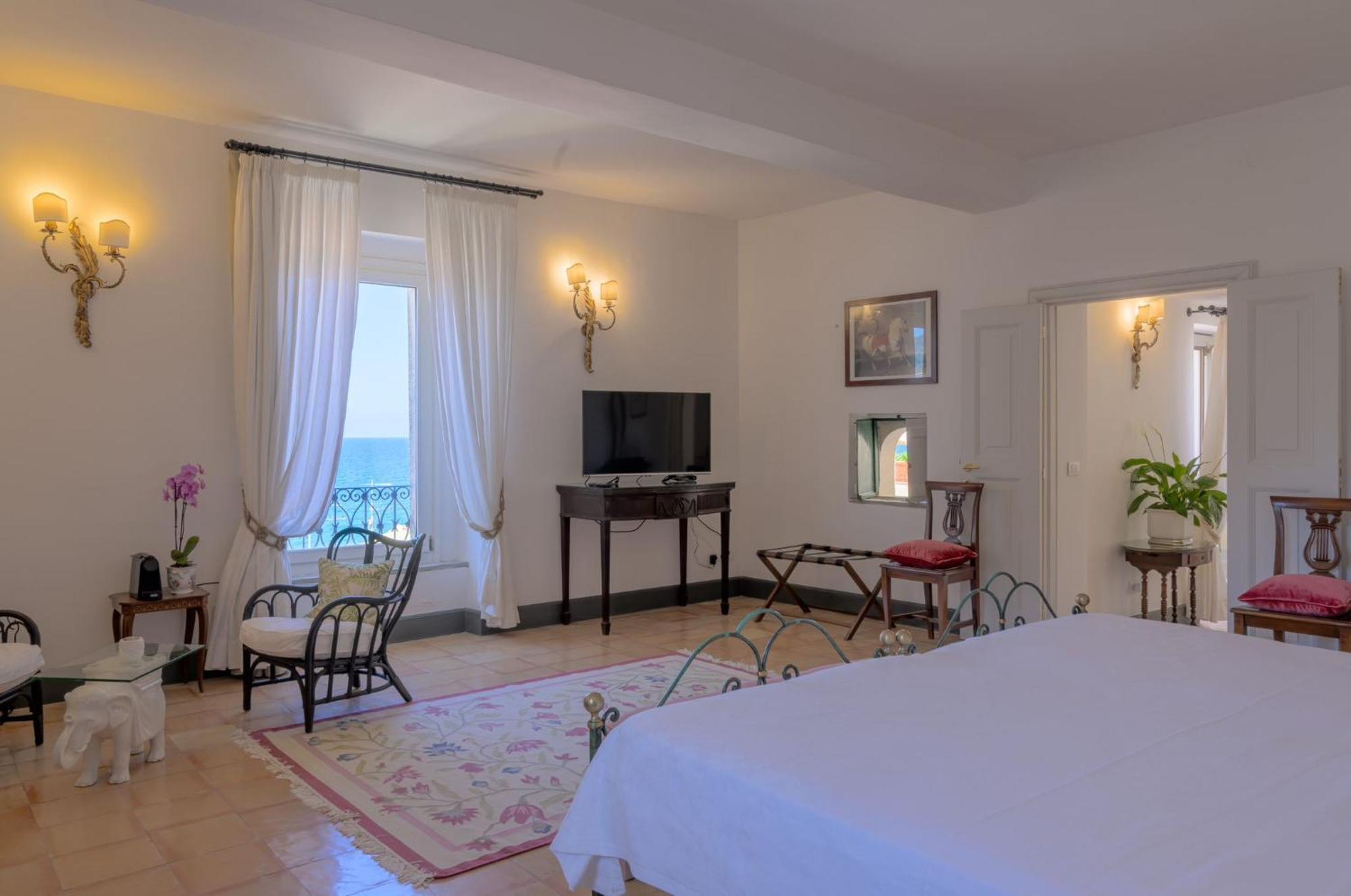 Palazzo Belmonte Hotell Santa Maria di Castellabate Exteriör bild